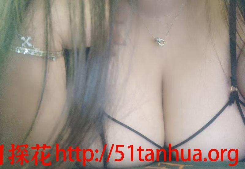 风骚巨乳妹妹
