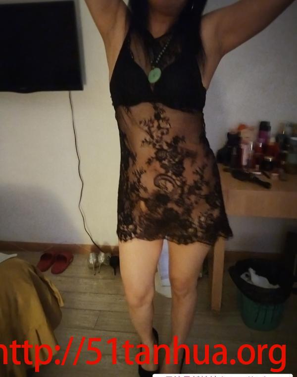 美腿熟女